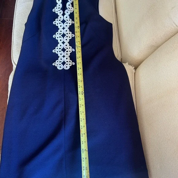 Vince Camuto Navy Sheath Dress with White Lace Front Trim - Picture 5 of 10